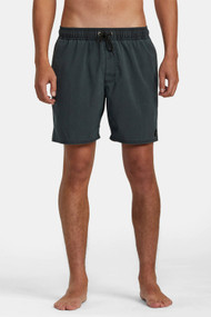 RVCA VA Pigment Short in RVCA Black