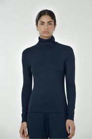 Paper Label Cynthia Turtleneck in Midnight Blue