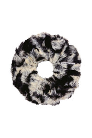 Chelsea King Faux Fur Scrunchie in Houndstooth