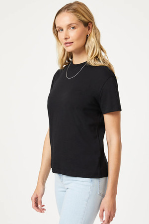 Mavi Basic Tee in Black