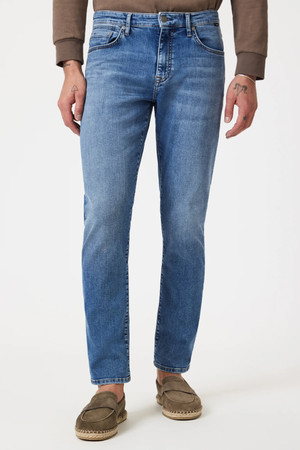 Mavi Marcus in Used Williamsburg