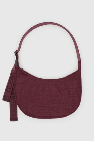 Baggu Medium Nylon Crescent Bag in Mohogany