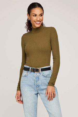 Gentle Fawn Wren Top in Moss