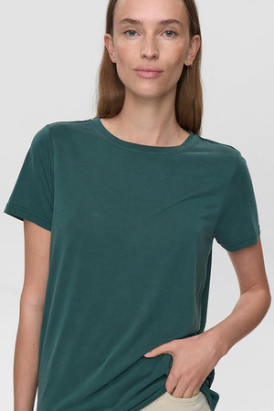 Minimum Rynah 2.0 Tee in Botanical Garden