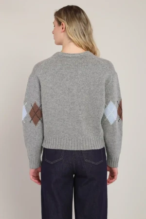 Back view of Room 34 grey V-neck argyle sweater showing clean knit drape
