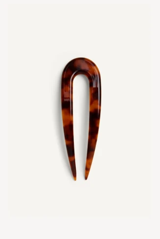 Front view of the Kōv Essentials tortoiseshell French hair pin on a white background