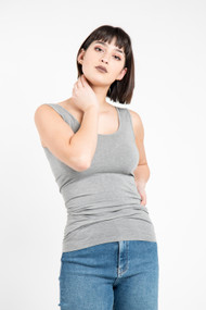 C'est Moi Bamboo Scoop Tank in Heather Silver