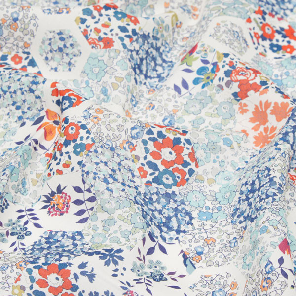 Liberty Patchwork Stories B-CW (Blue Red)