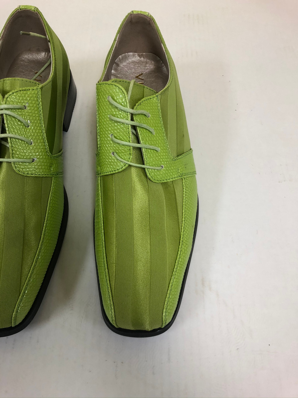 Mens lime clearance green dress shoes