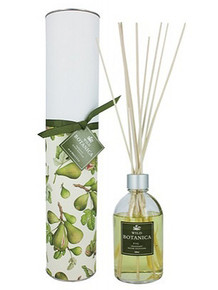 Refresh yourself and your home environment with the invigorating, fresh scents of Wild Botanica Fig.
Infused with aromatic scents, Wild Botanica is enriched with the Essential Oil of Calendula & herbal extract Witch Hazel to soothe & heal, combined with Cocoa Butter, Macadamia, Jojoba & Sesame Oils to nourish
Made in and Packaged in Australia using divine Italian papers
Free from Animal Testing.
Free from SLS.