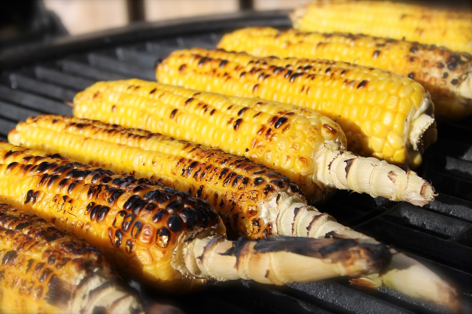 Grilled corn on a Kamado Grill