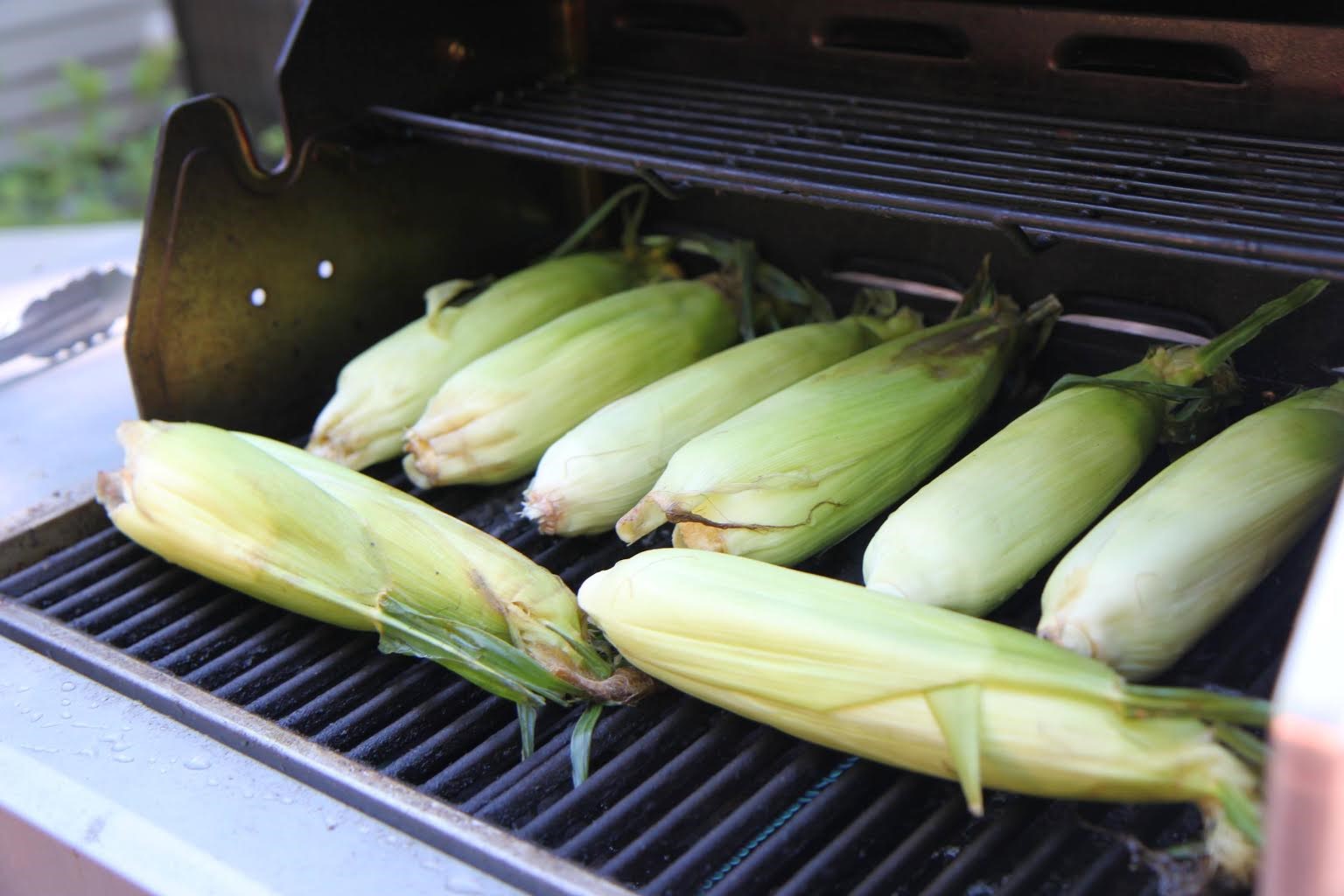 Duluth Forge Kamado Grill Corn on the Cob (3 methods) 