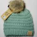 C.C BABY-POM
Knit beanie featuring faux fur pom pom.

-100% Acrylic
-One size fits most: baby