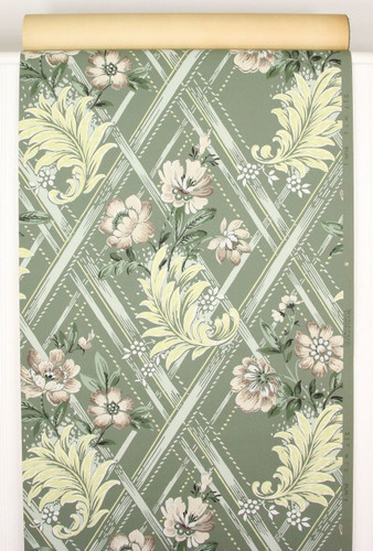 1940s Vintage Wallpaper Beige and Yellow Flowers on Green