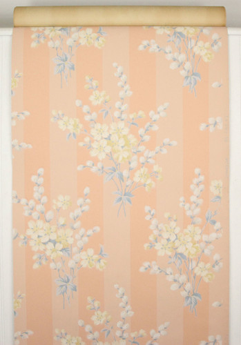 1940s Vintage Wallpaper Bouquets on Peach Stripe