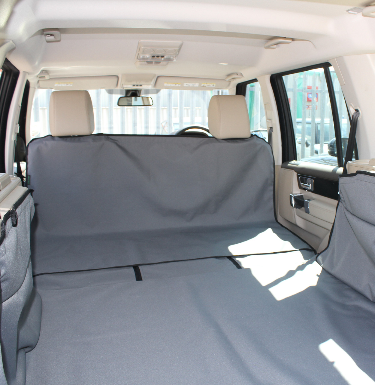 Mitsubishi shogun deals sport boot liner