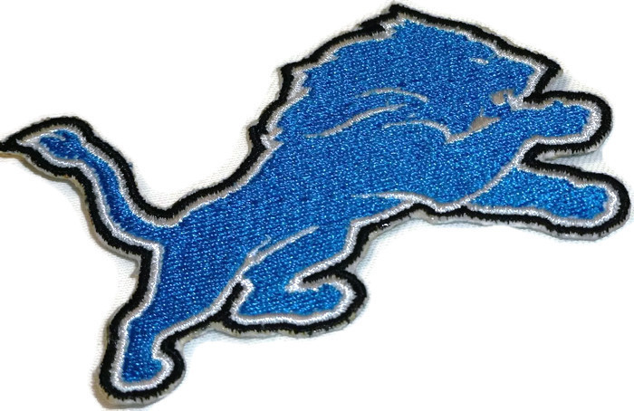 (2) Detroit Lions Vintage Rare Embroidered Iron On Patches Patch Lot 3” X  3”NFL