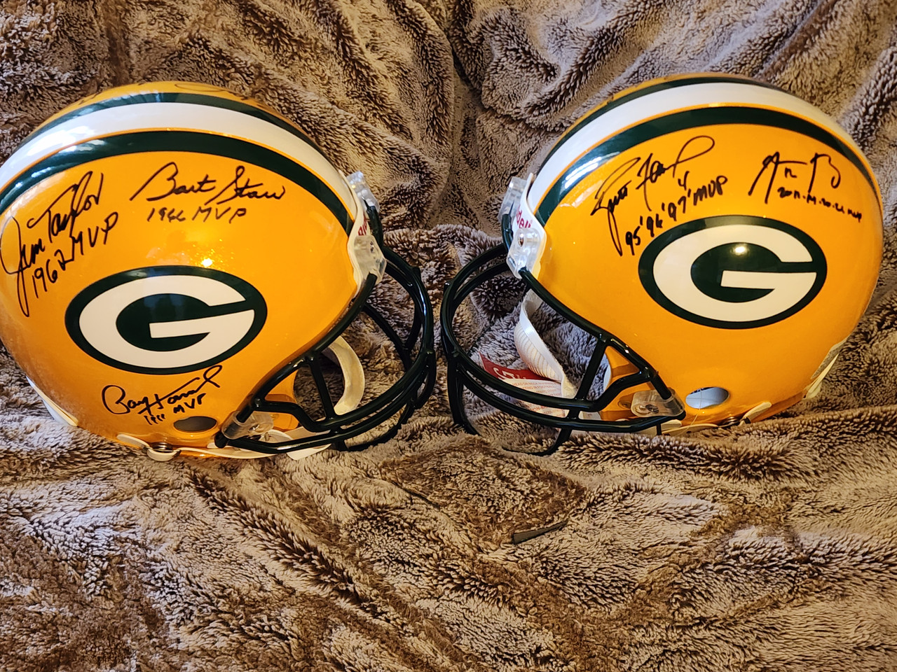 Limited-Time Super Discount** The 5MVP Signed Green Bay Packers Proline Helmet  Signed by Paul Hornung, Jim Taylor, Bart Starr, Brett Favre, and Aaron  Rodgers - Packer Greats