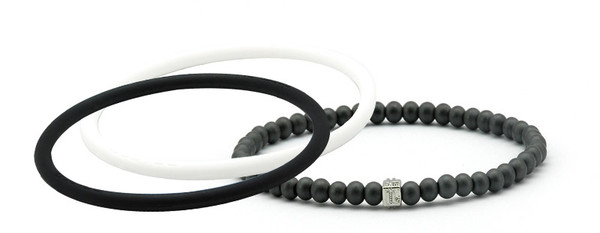 mag/fusion Jet Black + White  Pak
1 mag/fusion magnetic Bracelet, 2 IonThins  (Jet Black +  White)