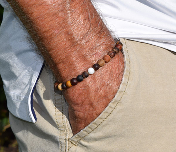 Mens on sale sandalwood bracelet