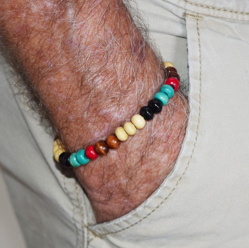 Bracelets made of sandalwood beads are known as Chandan mala (sandalwood rosary) believers claim the holistic powers will lift-up your meditation, help you concentrate on one thing, promotes energy and enthusiasm to increase self-esteem and zest for life.