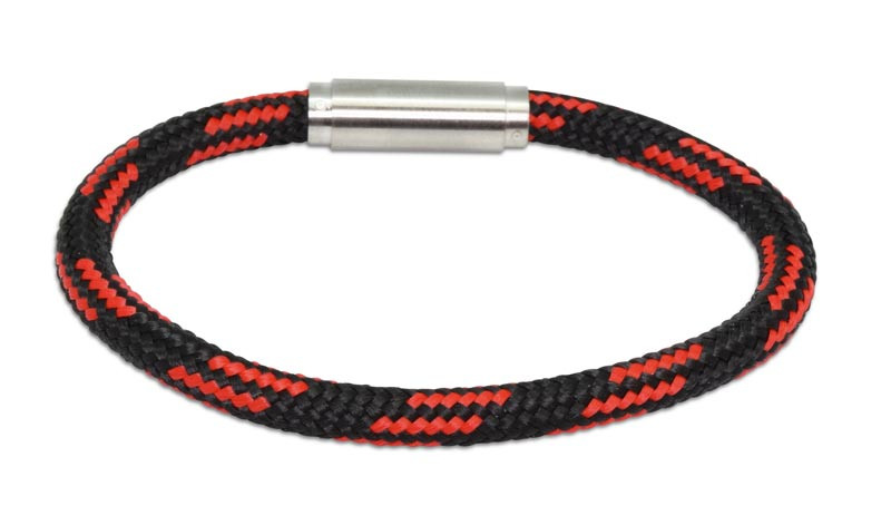 NEW Solo Cord Black & Red
(back)