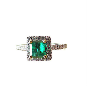 Colombian Emerald and Diamond Ring