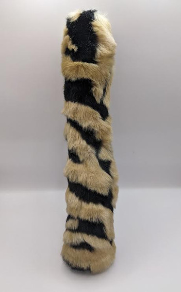 Catnip Tiger / Big Cat Tail approximately 12 inches long, made of plush soft fur, and a ton of fun for your kitty! Fur colors may vary. (orange/black, tan/black, leopard print, etc) 