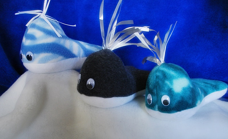Wh-emblie Whales are fun, fun, fun for your pet. With ribbon waterspout, compact body and aromatic nip, your pet will have a whale of a time with Wh-emblie!