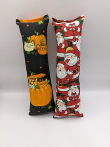 Another great toy for your pet, 10 inch Christmas and Halloween print catnip Kickers! Just a blast!

 