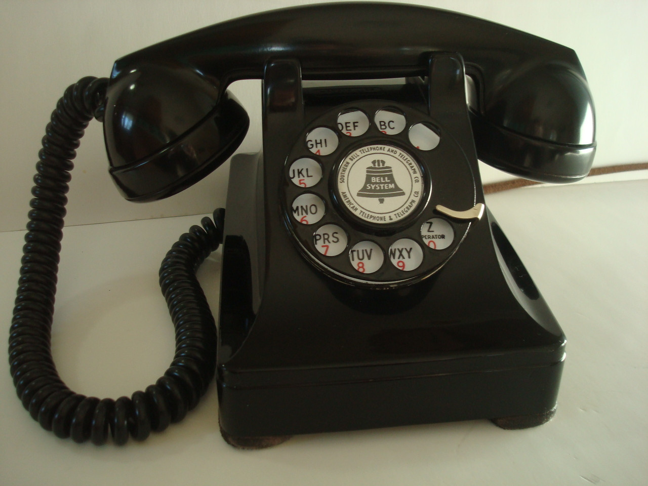 Vintage Western Electric 302 Bakelite Thermoplastic Rotary Telephone Old Phone Shop