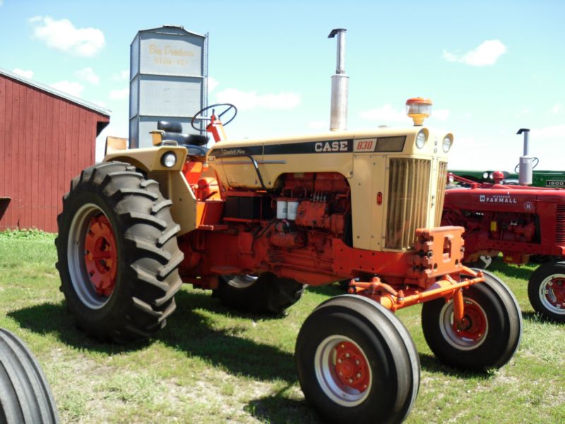 1969 830 Case Tractor
