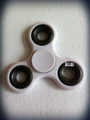 Hand Spinner : Triple Hand & Fidget Spinner (White)
