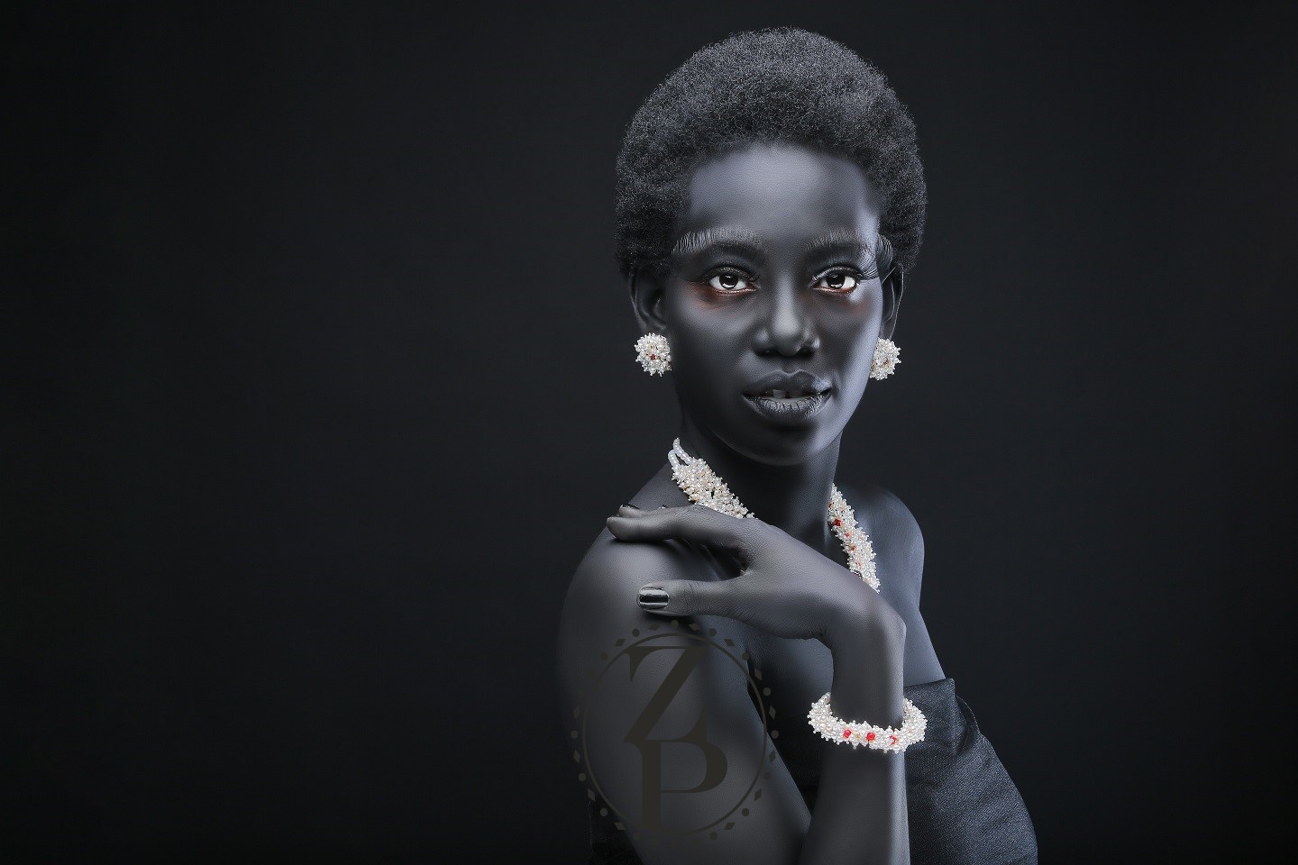 african-body-paint-editorial-photoshoot-model-jewelry-zuri-perle.jpg