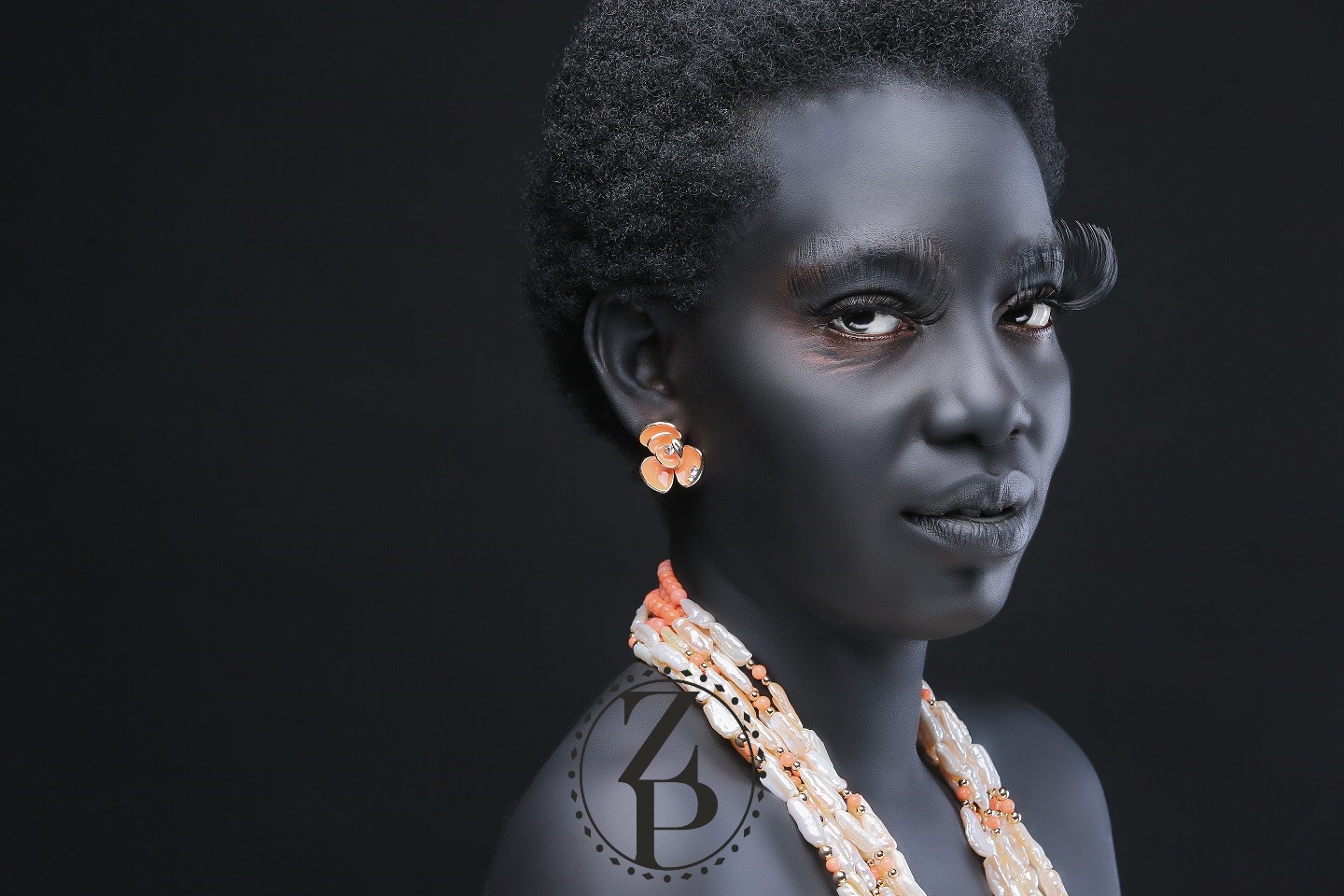 body-paint-editorial-photoshoot-model-pearl-coral-jewelry-zuri-perle.jpg