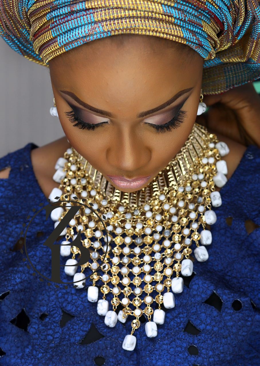 yoruba-bride-in-blue-aso-oke-nigerian-wedding-pearls-zuri-perle-photo-shoot.jpg