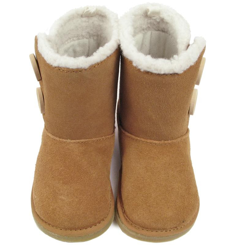 infant ugg boots size 7
