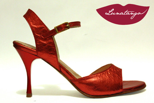 MONA Metallic Red Leather Tango Shoe in Size 37, from LUNATANGO