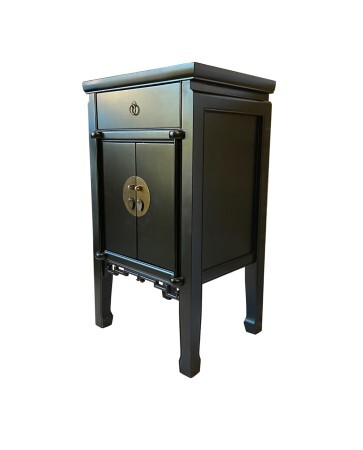 Oriental End Table With Antique Black Lacquer Finish Oriental End Table With Antique Black Lacquer Finish