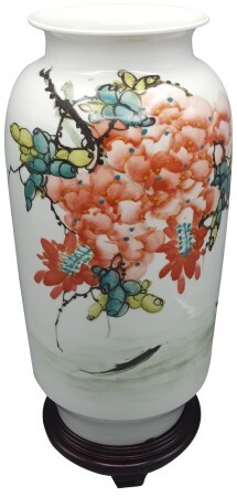 Chinese Porcelain Vase in Hand painted Wisteria Chinese Porcelain Vase in Hand painted Wisteria