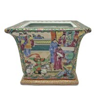 Oriental Rose Medallion Cachepot