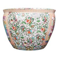 Chinese Porcelain Planter in Rose Medallion Pattern