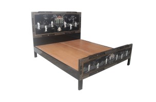 Oriental Bed in Chinese Black Lacquer