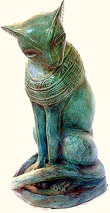 oriental cat statue