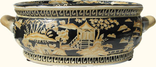 Hand painted Chinese porcelain bowl
