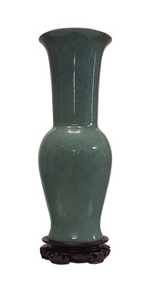 Chinese Porcelain Long Neck Vase