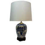 Oriental porcelain blue and white radish shape lamp
