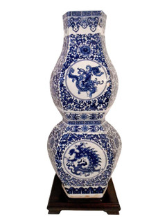 Blue & White Chinese Porcelain Gourd Vase