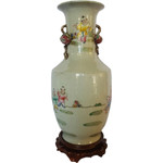 Chinese porcelain peach handle vase