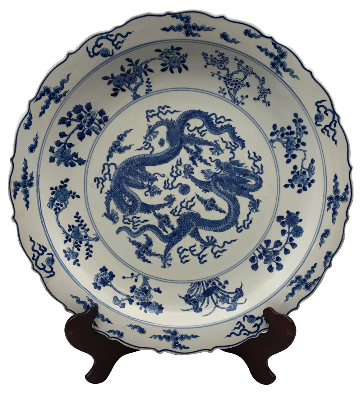 Chinese porcelain clearance plates